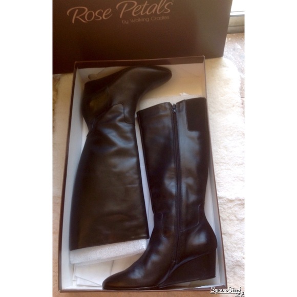 Walking Cradles Shoes - Rose Petals black leather wedge riding boots sz 9M